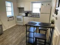 Apt #1/10 min from Refineries Hotels near Garden Center at The Home Depot