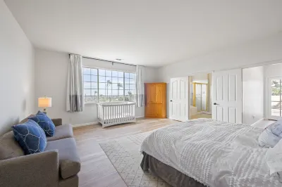 Skyline Ocean View Estate w/ pool & hot tub Hotel in zona Mother Earth Brew Company