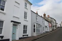 Stylish barn perfect for beach, surf or moor Hotels in Ivybridge