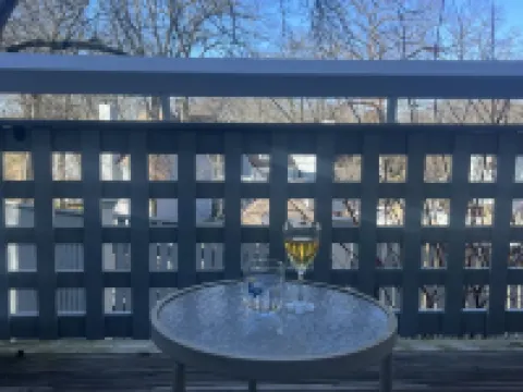 Cozy newly renovated condo, in Norwich, CT. 3 mins from Mohegan Sun Casino. 諾威奇酒店