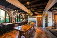 LUXURIOUS "HACIENDA ANTIGUA" - FEATURED ON TRAVEL SHOW,  'A SENSE OF PLACE'