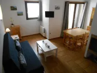 Apartment in Les Angles with amazing view of Maternale lake