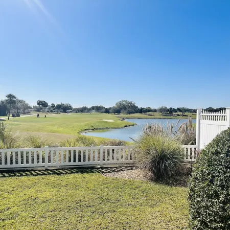 Beautiful Villa in the Heart of Florida's Friendliest Active Adult Community