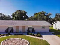 Incredible Whole Condo with Heated Pool and Jacuzzi Next to Venice Island/Beach