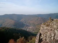 traffic-free, quiet site, terrace, BBQ cottage,relaxing greens,for allergic pers