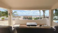 Casa Tomas Playacar - 4 Bed 4.5 bath Beach House with Pool in gated community