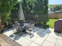Gorgeous renovated-5 min to Main St-BBQ-Firepit-Free Sandbanks pass-Pac Man game