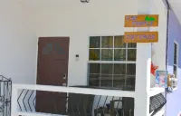 Purple Cottage, Hidden Gem near Hummingbird Beach