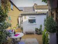 'Oh So Snug' Bijou 1-bedroom cottage, in the heart of Whalley, Clitheroe Hotels in Clitheroe