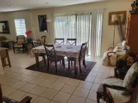 Charming 3-bedroom Condo w/ Patio - Cal Tech Area - 홈스테이