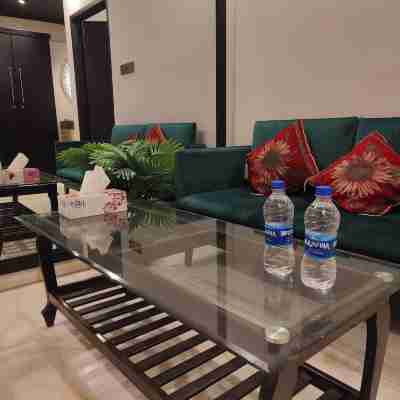 Modern Luxe Studio Apartment in Uttara near Airport Others