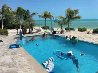 New Private Pool, Private Beach and Flat, Private House, what else do you need? - 3 ดาว