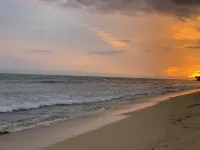 Sunny Hawaii BeachFront Property