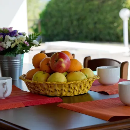 Private villa near Certaldo and San Gimignano with swimming pool and large garden.
