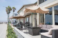 Ocean Front On Mission Beach! -Large 2BR/2BA, Beach Patio, Firepit, BBQ, Parking