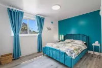 At the Blue Tulips you will experience luxurious, private yet natural lifestyle Hotels near Clarkson Station