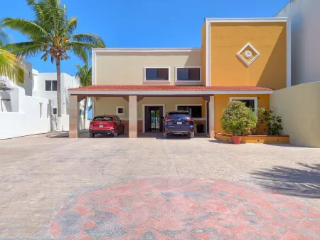 Casa La Costeña  -  Yucatan Home Rentals