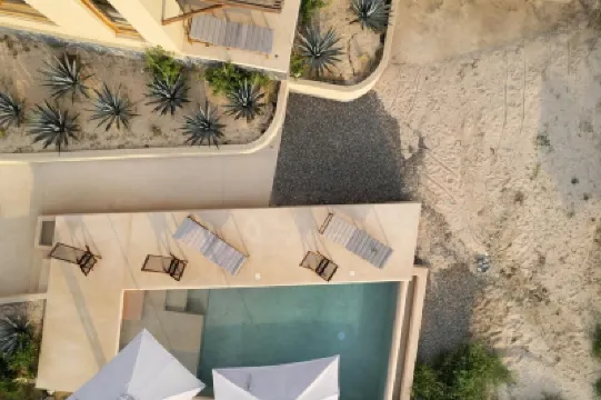 Beautiful 2BR/2BT Beachfront Hotels in 