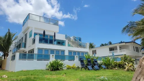 Oceanfront/Gated In-Ground Private Salt Water Pool/6 Bedroom; Luxury Paradise!