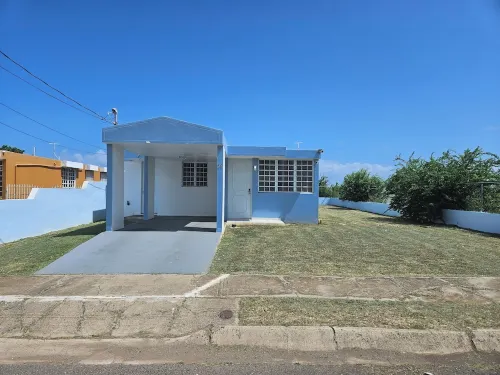 Complete Remodel House quite 2 minutes from beach Urbanizacion Vista del Sol.