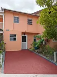 Elegant Villa on the Marina