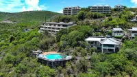 Mermaid Escape~Romantic Getaway Newly Renovated with Luxurious & Stunning Views