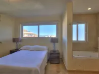 Farito Beachfront Penthouse, Surf & Paddle Board. Hôtels à : Corral del Risco