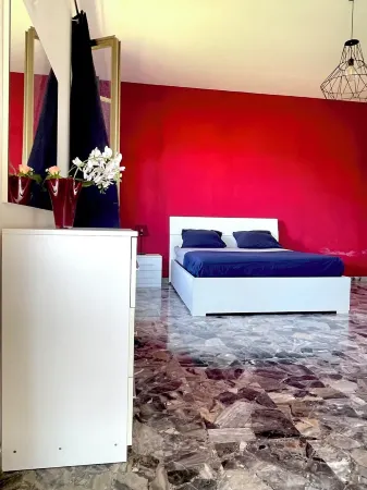 Luminoso Appartamento Zona Montefalco Отели в г. Монтефалько