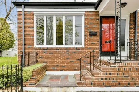 Chic/Cozy2BR-nearAirport & Beach