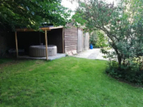 Beautifully renovated farmhouse of 1872 Hotels in Bullingen