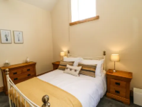 西部馬鞍 米德爾頓－因蒂斯代爾酒店