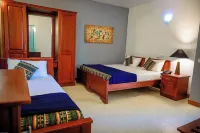 Funk Bunk Mount View Lodge Hotels in Ampitiya