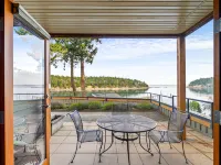Mayne Island Resort Hotels in Mayne