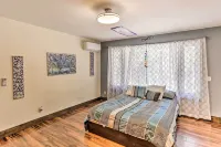 Vibrant Weaverville Escape w/ Deck & Creek! - Homestays
