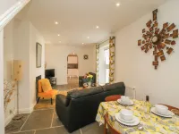 Samphire Lodge Hotels in Brixham Civil Parish