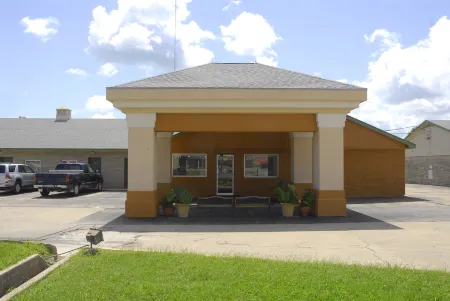 America's Best Inn and Suites Emporia