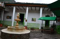 Posada 4 Esquinas Hotel di 