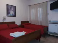 Hotel San Carlos Các khách sạn gần Ga tàu Once
