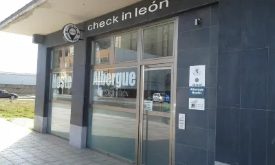 Check in León のホテル
