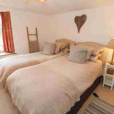 Hobbes Cottage Rooms