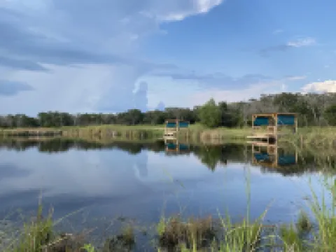 Outcast Landing - A Fisherman's Paradise Hotels in Bastrop County