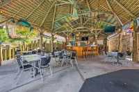 On-Site Beach Bar: Sunny Perdido Key Cottage! - ติดทะเล