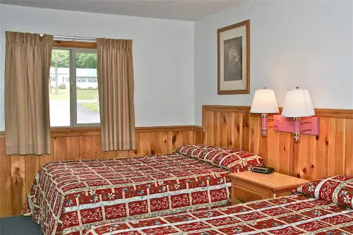 Stone Fence Resort Hotels in Oswegatchie