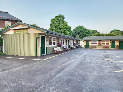 メープル リーフ モーテル