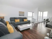 8 Marina View - Beach