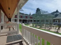 Beaver Valley Lodge - غرفة مطلة على الجبل