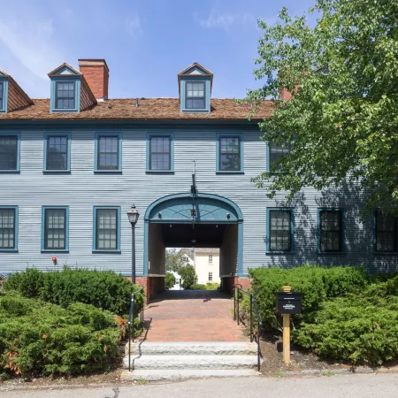 The Inn Downtown - Portsmouth, NH
