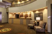 Hallmark Resort - Newport - parking