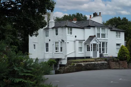 Mount Edgcumbe Отели рядом с достопримечательностью «Танбридж Уэлс Коммон»