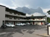 德雷克飯店 - 停車場